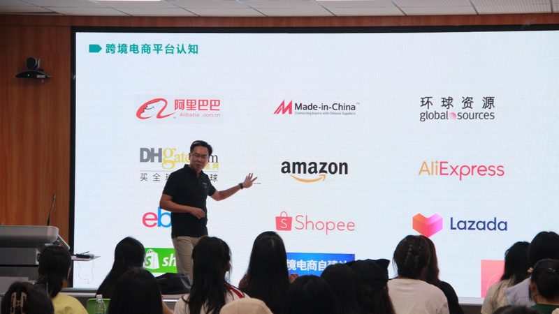 亚马逊代运营与自我运营：揭秘两大模式的差异